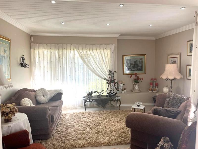 4 Bedroom Property for Sale in Hartenbos Central Western Cape